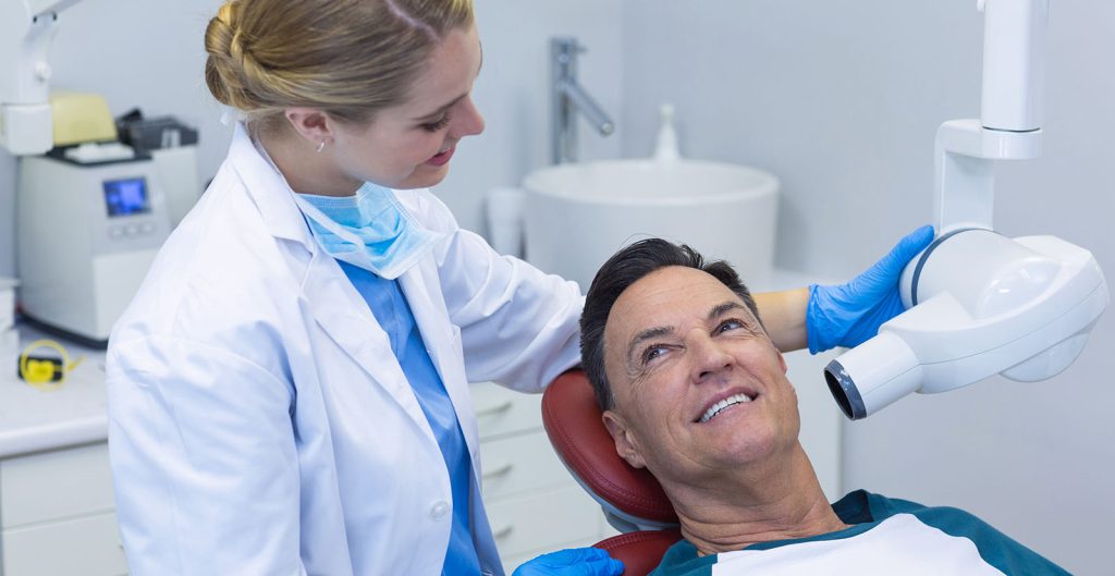 Understanding the Difference Between General and Cosmetic Dentistry